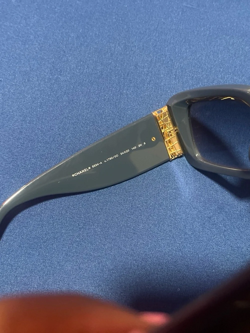 CHANEL used Blue/Gray Sunglasses with Gold Hinges no packaging included